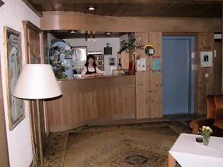 Schwangauer Hof 3*